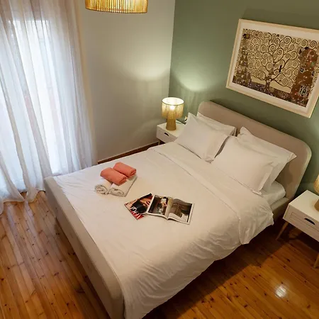 Prime Location - 2 Bd Boutique Thessalonique